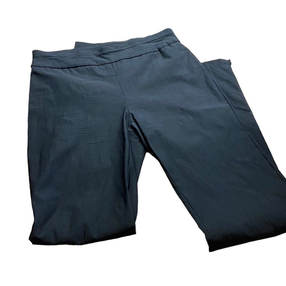 Chicos so slimming black pants perfect condition size .5 Tall equivalent to 6T
